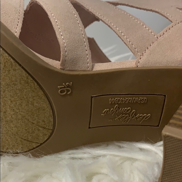 dexflex Comfort Blush Women’s Tegan Heel - Picture 9 of 11